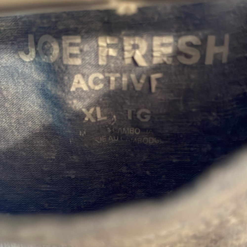 Joe Fresh blue active wear tank. - Picture 5 of 5